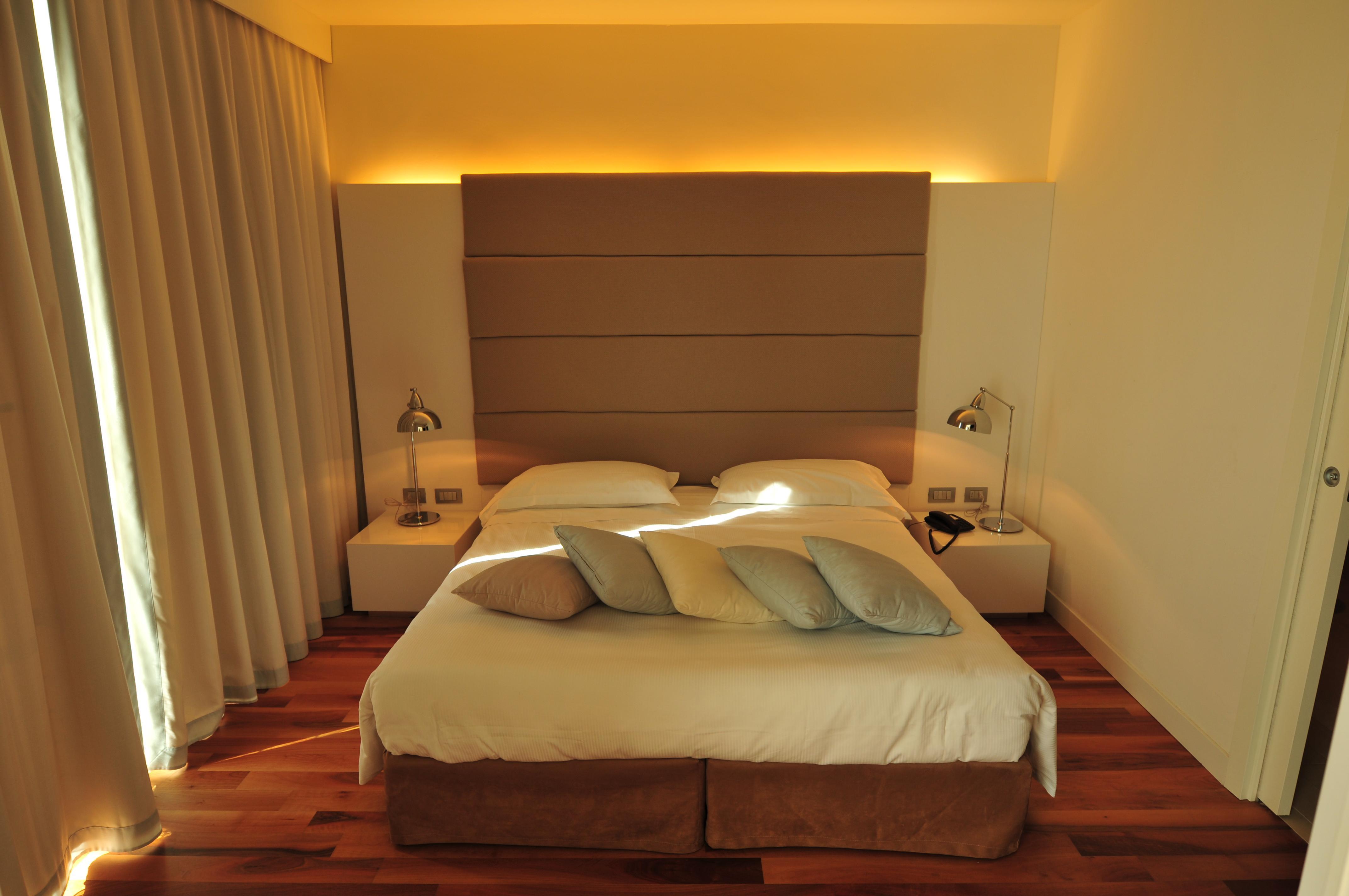 מלון Pisa Tower Plaza מראה חיצוני תמונה A bedroom