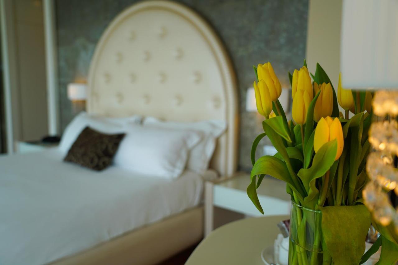 מלון Pisa Tower Plaza מראה חיצוני תמונה A bedroom at the hotel
