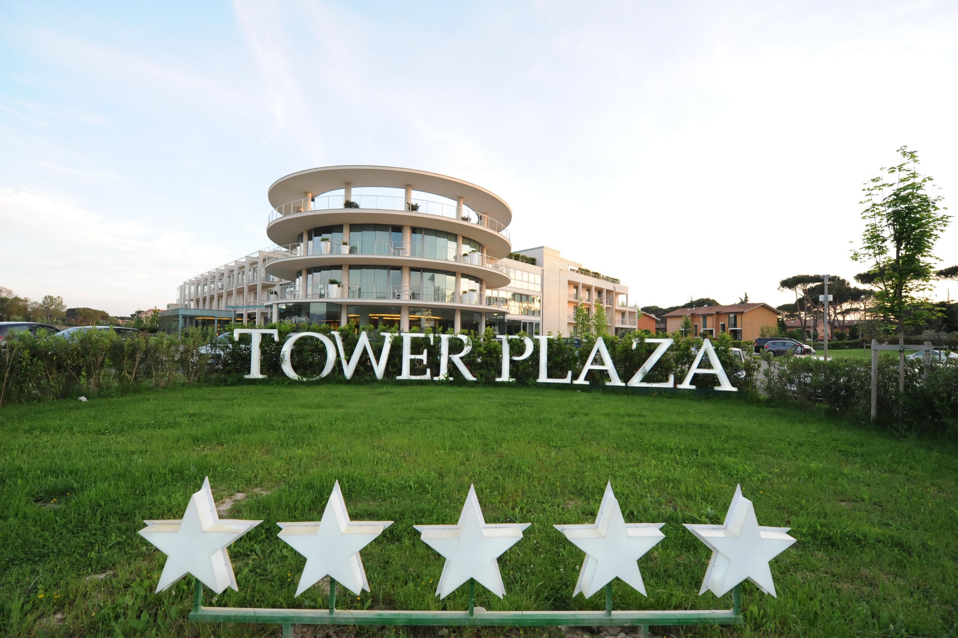 מלון Pisa Tower Plaza מראה חיצוני תמונה Tower Plaza